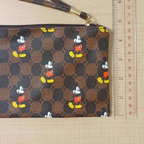 🆕 Mickey Mouse Wristlet Pouch Case Bag Purse Wallet Clutch - Picture 8 of 9